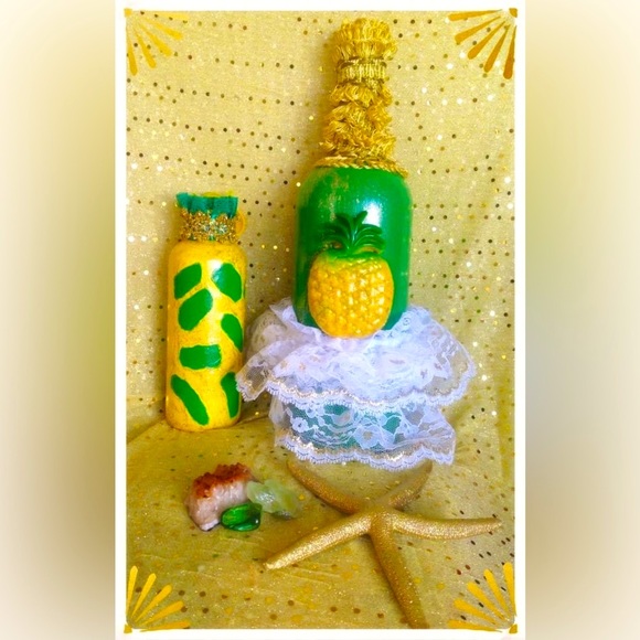 Hand Crafted Bottles &Pillow Set Pineapple Princess Passion Flower-Scented - Picture 4 of 5